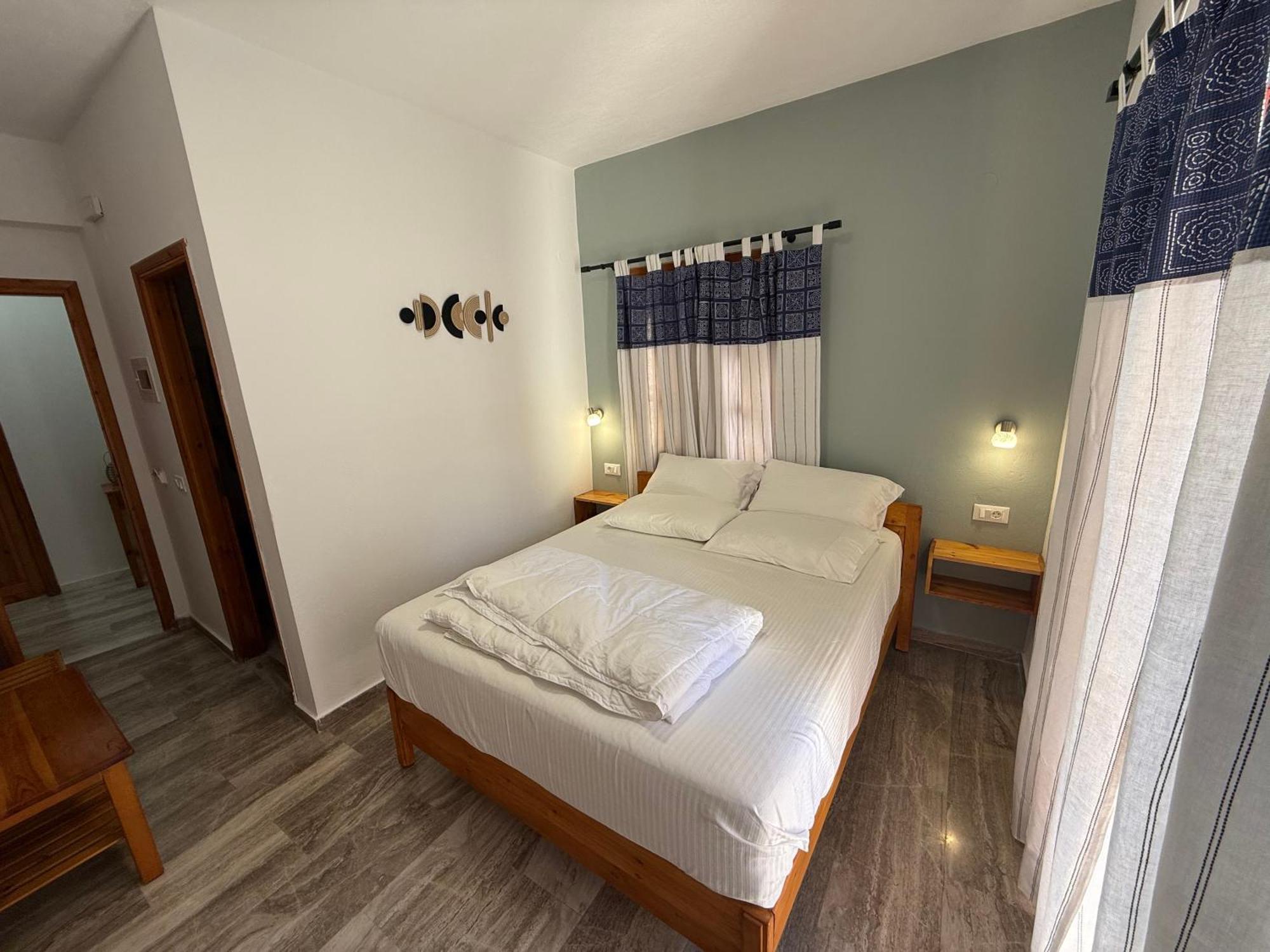 Hotel Sunrise House Parga Esterno foto